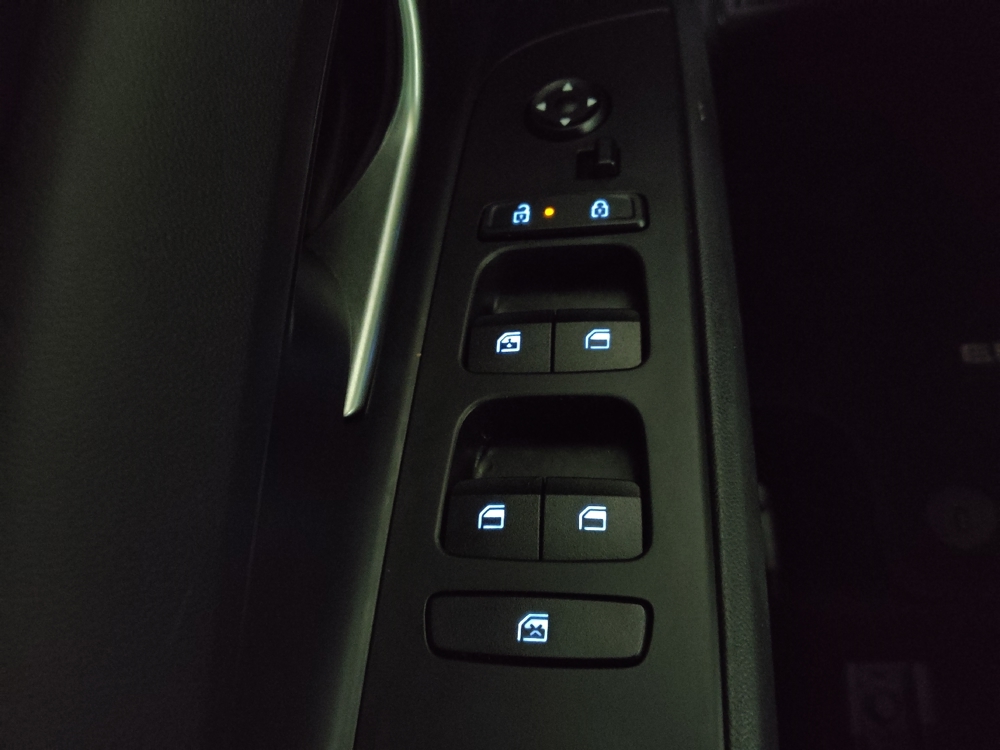 2024 Hyundai Elantra SEL - Photo 21