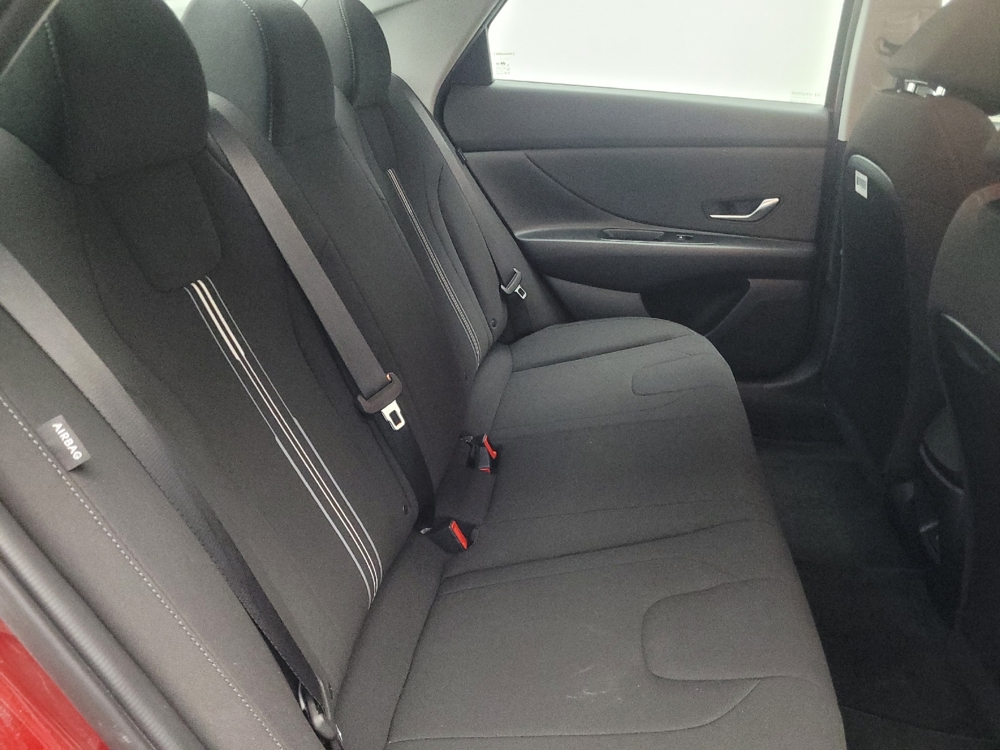 2024 Hyundai Elantra SEL - Photo 15