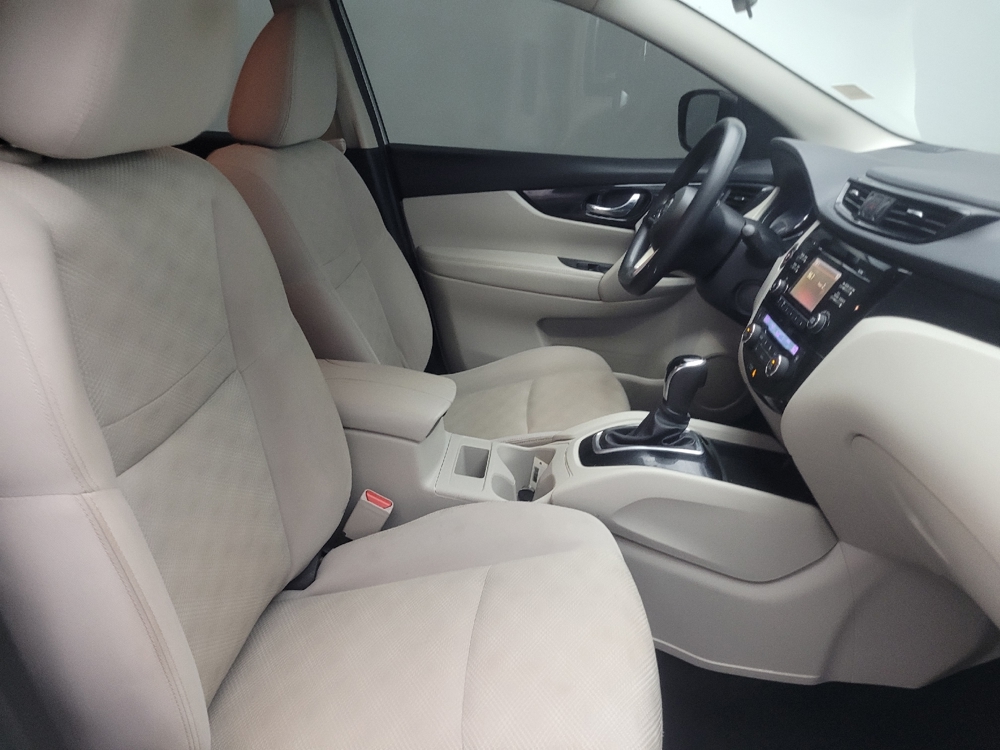 2018 Nissan Rogue Sport SV - Photo 16