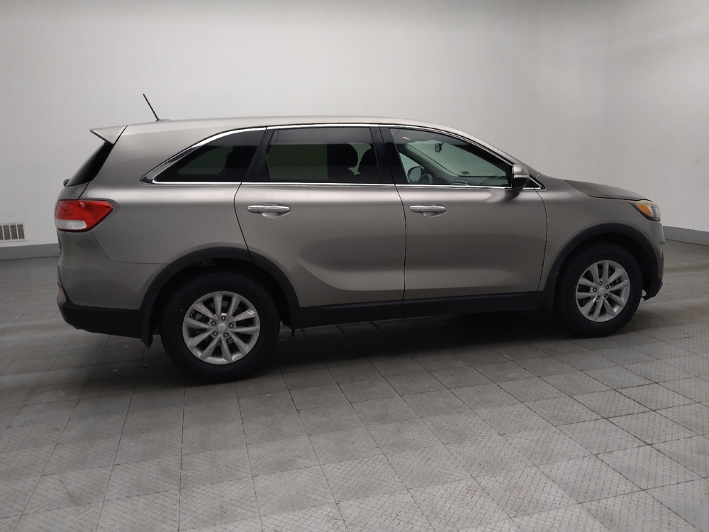 2018 Kia Sorento L - Photo 8
