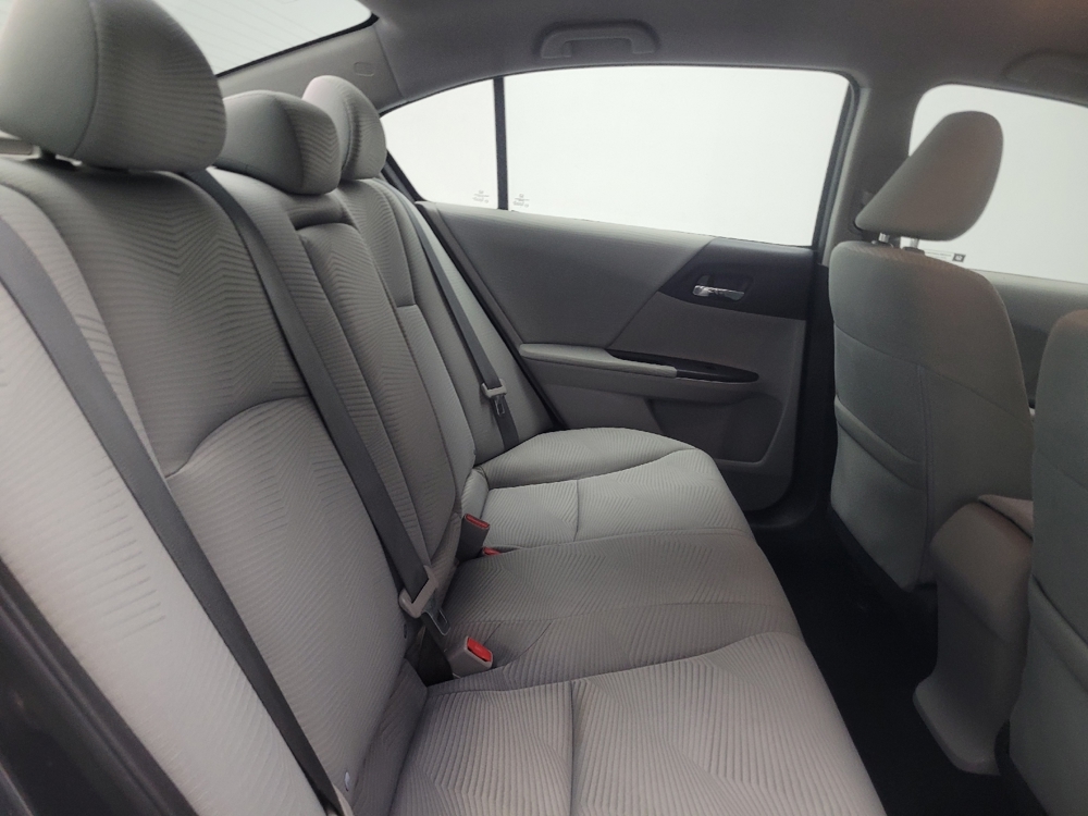 2017 Honda Accord LX - Photo 15