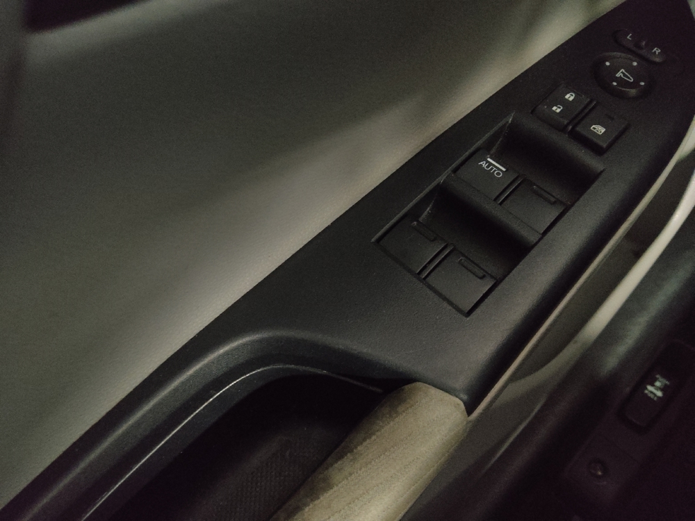 2017 Honda Accord LX - Photo 21