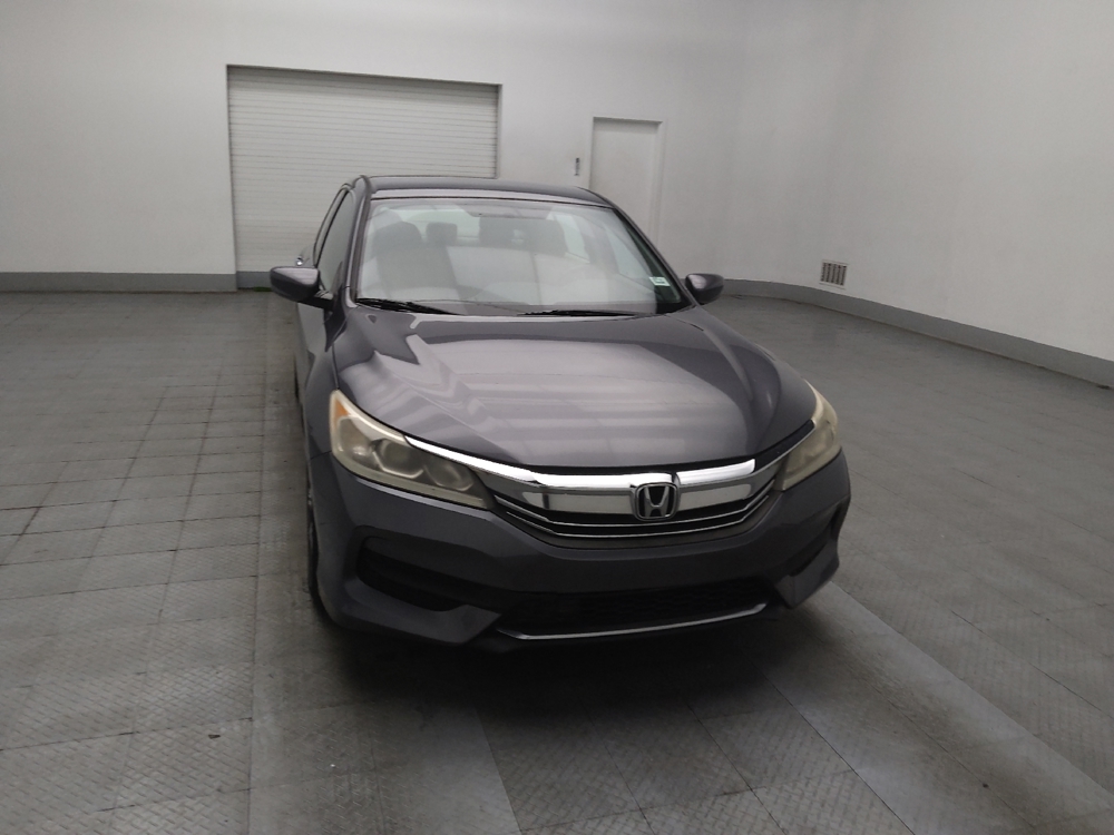 2017 Honda Accord LX - Photo 11