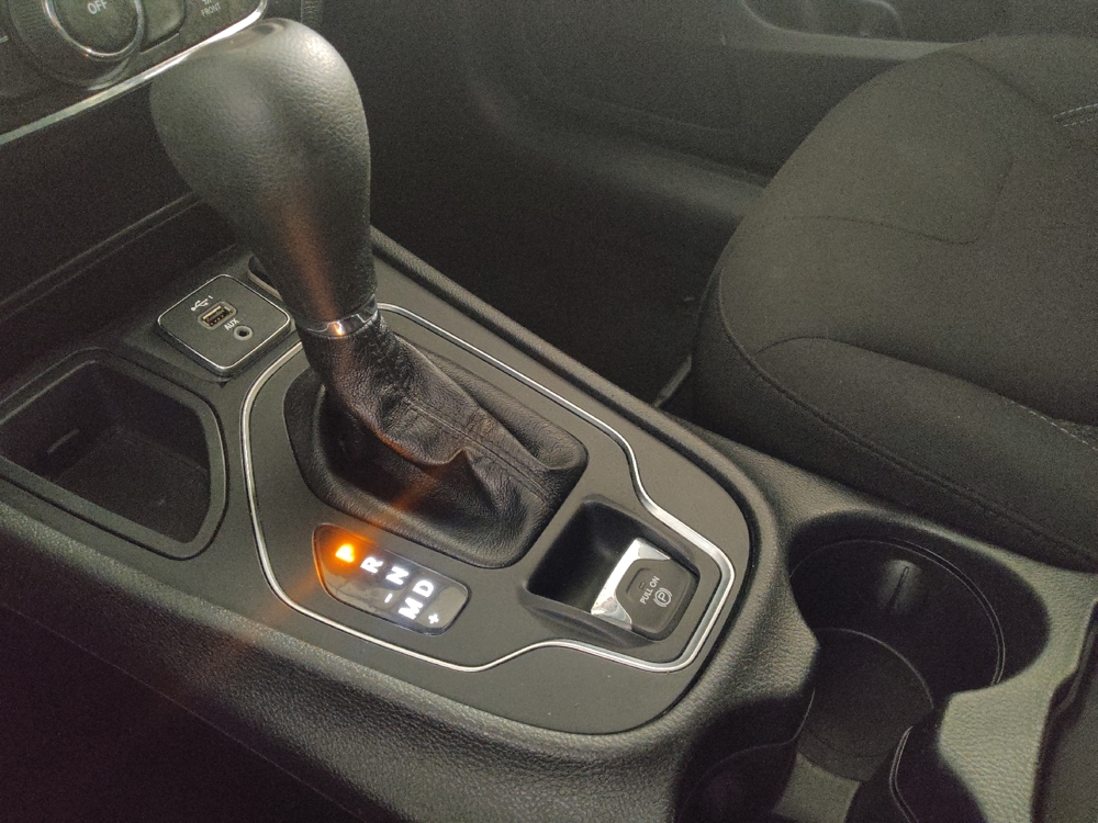 2021 Jeep Cherokee Latitude - Photo 20