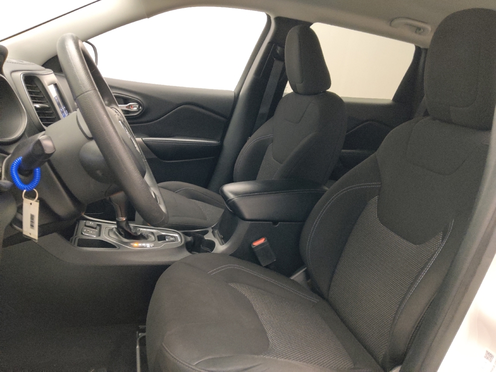 2021 Jeep Cherokee Latitude - Photo 13