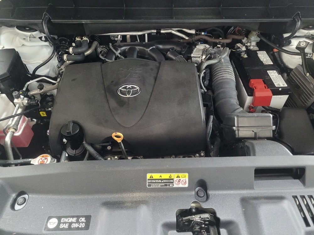 2022 Toyota Highlander LE - Photo 23