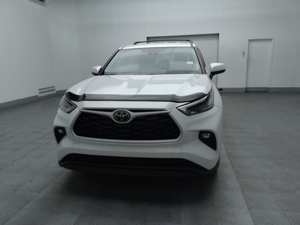 2022 Toyota Highlander LE - Photo 12