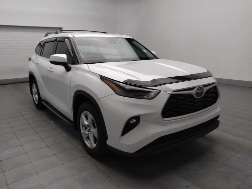 2022 Toyota Highlander LE - Photo 10
