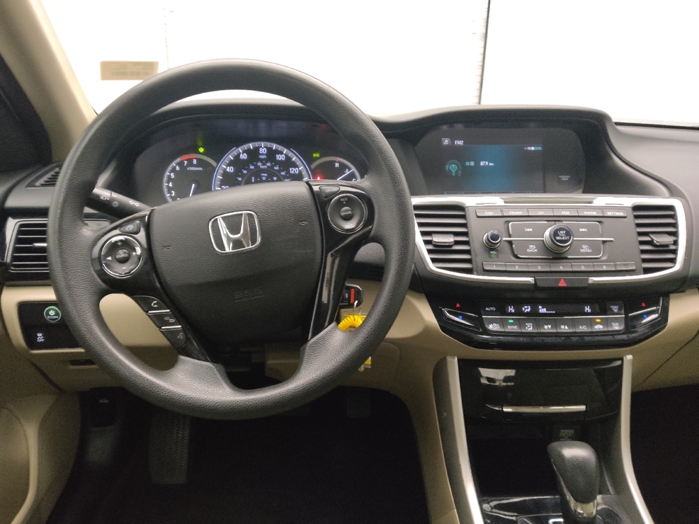 2017 Honda Accord LX - Photo 17