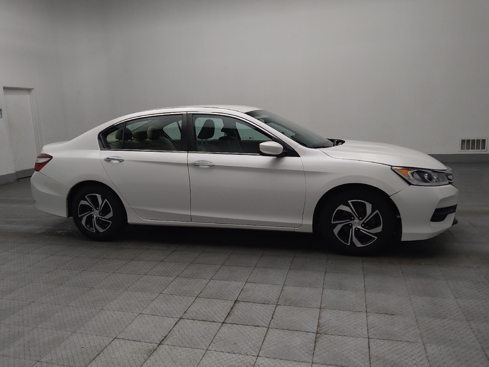 2017 Honda Accord LX - Photo 9