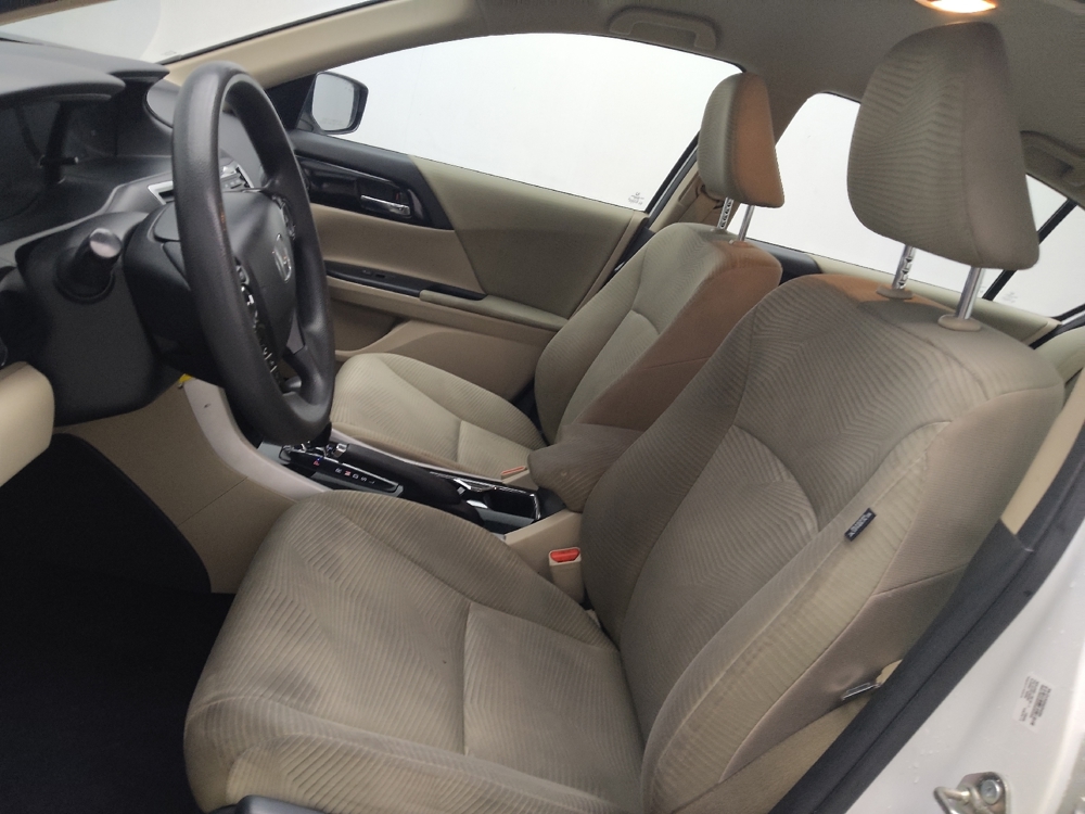 2017 Honda Accord LX - Photo 13