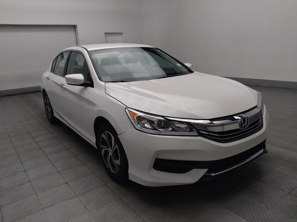 2017 Honda Accord LX - Photo 10