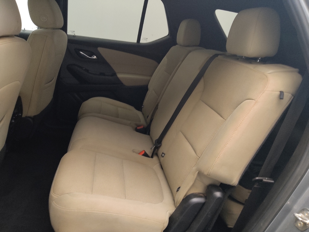 2023 Chevrolet Traverse LS - Photo 14