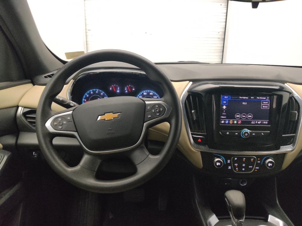 2023 Chevrolet Traverse LS - Photo 17