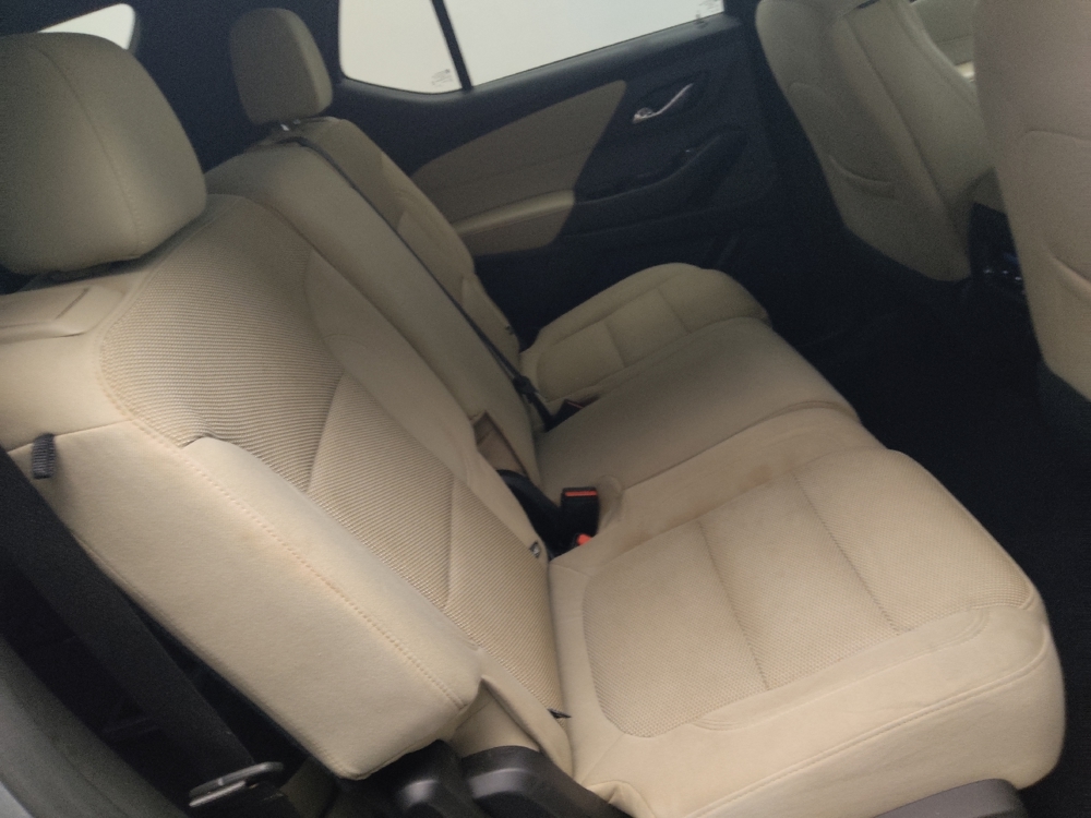 2023 Chevrolet Traverse LS - Photo 15