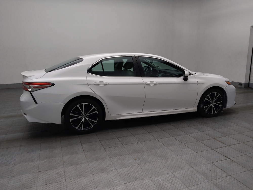 2018 Toyota Camry SE - Photo 8