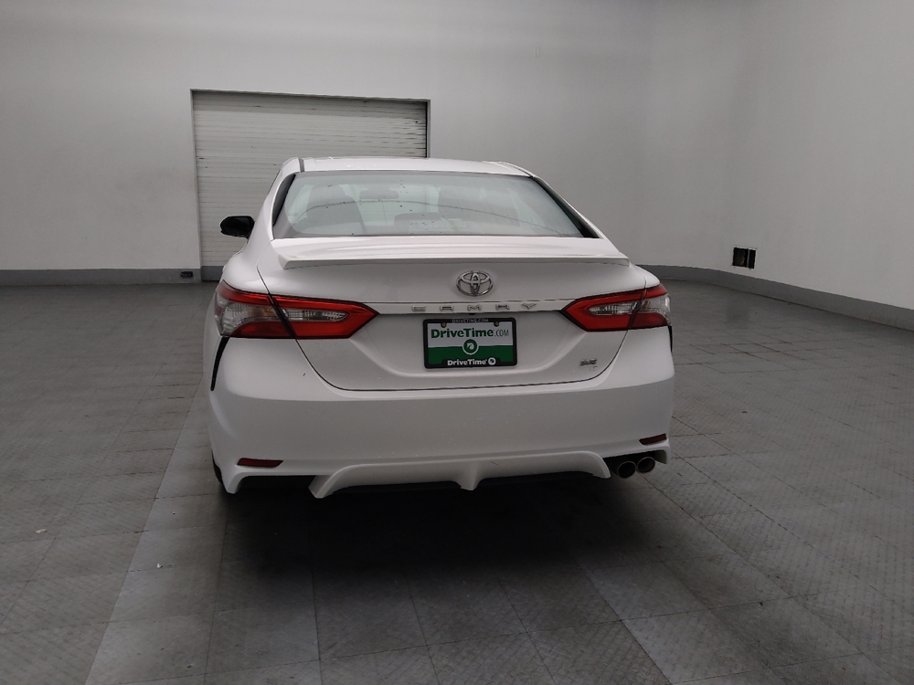 2018 Toyota Camry SE - Photo 5