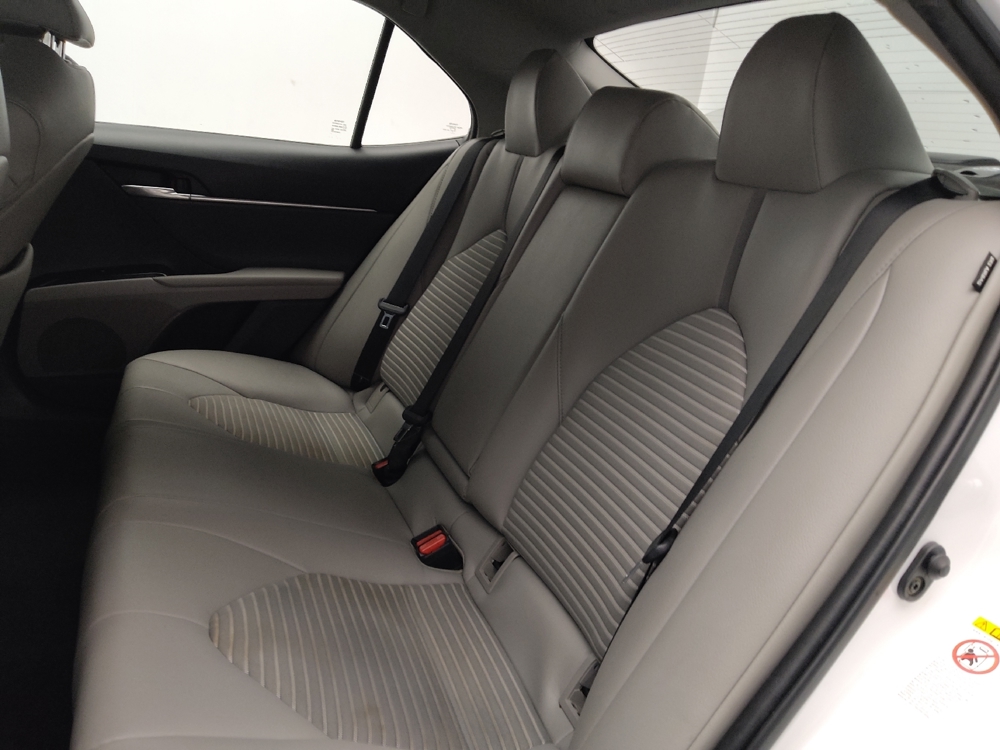 2018 Toyota Camry SE - Photo 14