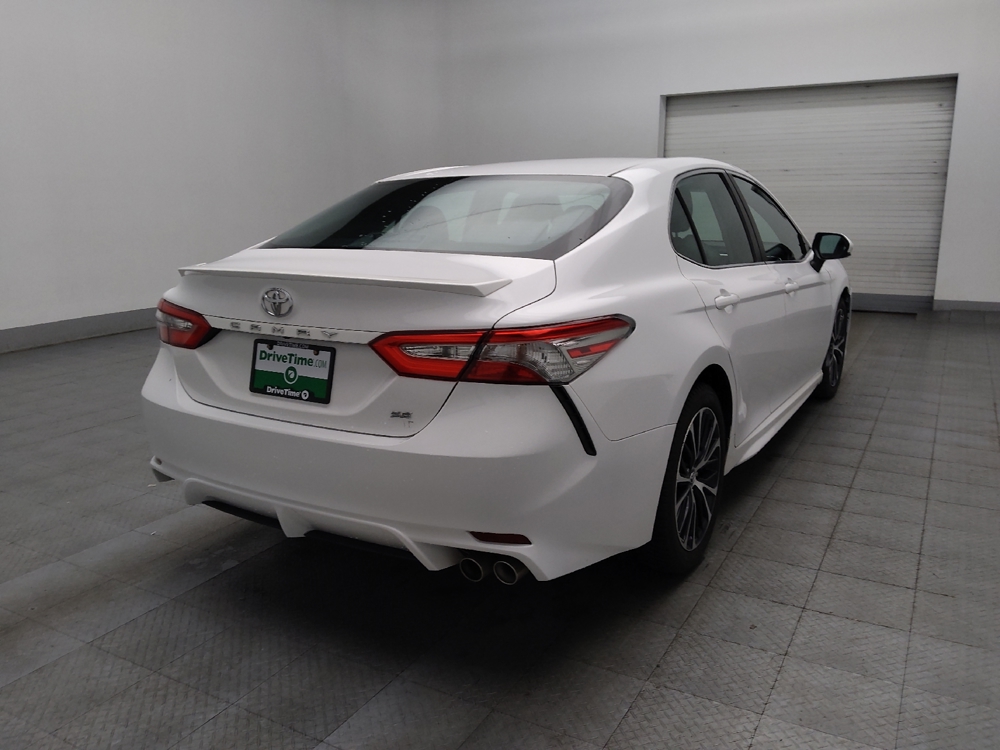 2018 Toyota Camry SE - Photo 7