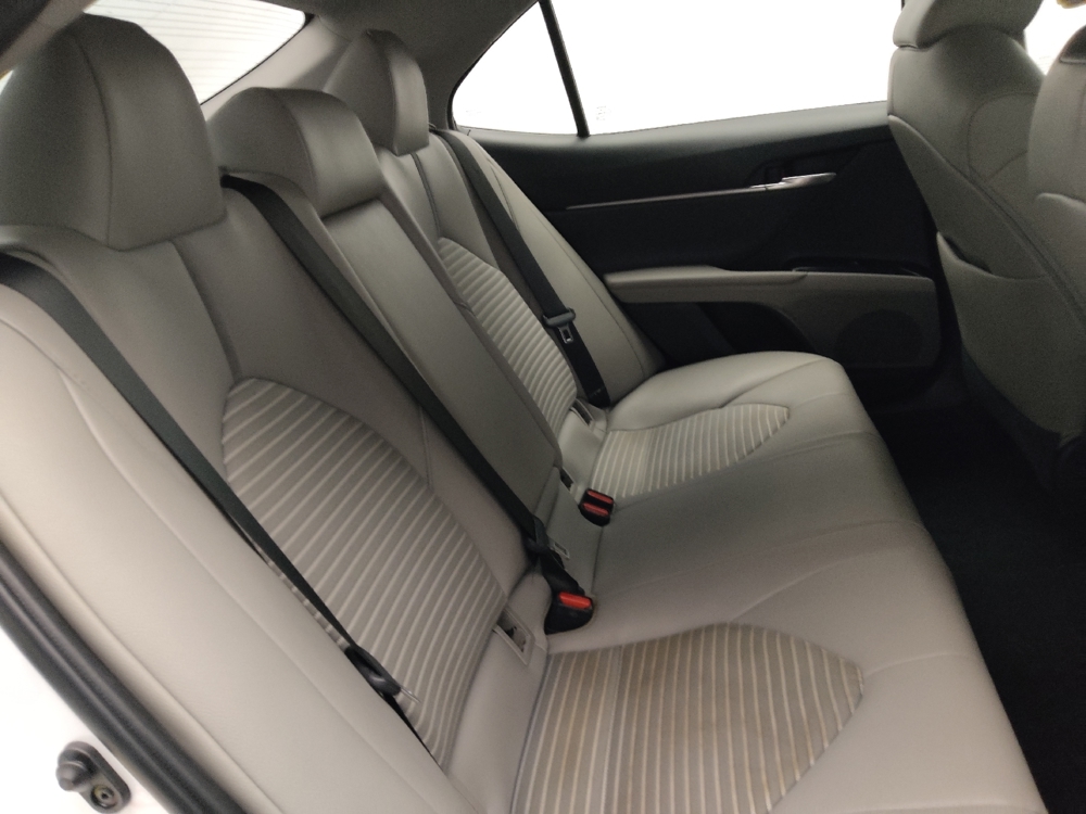 2018 Toyota Camry SE - Photo 15