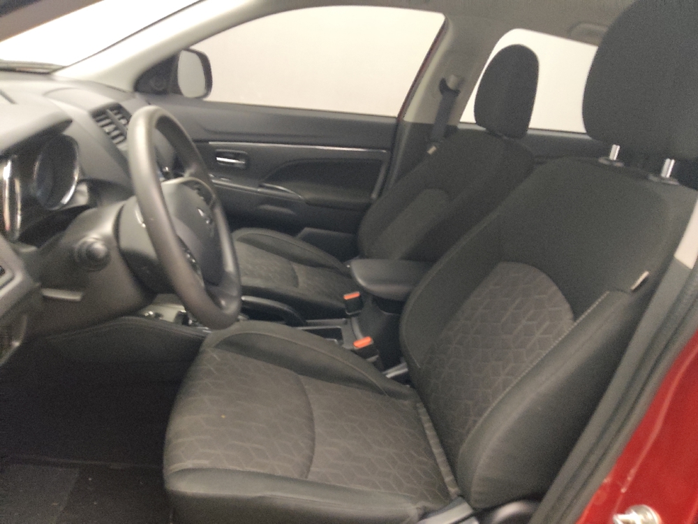 2025 Mitsubishi Outlander Sport ES - Photo 13