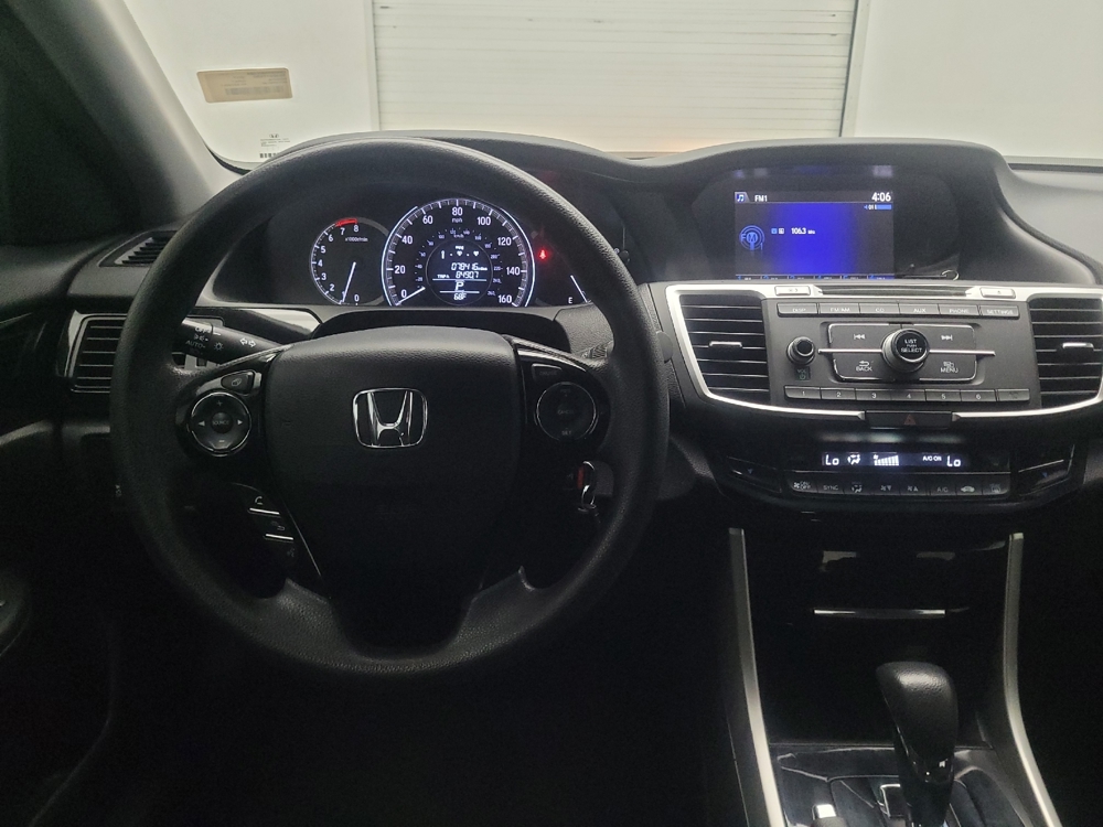 2017 Honda Accord LX - Photo 17