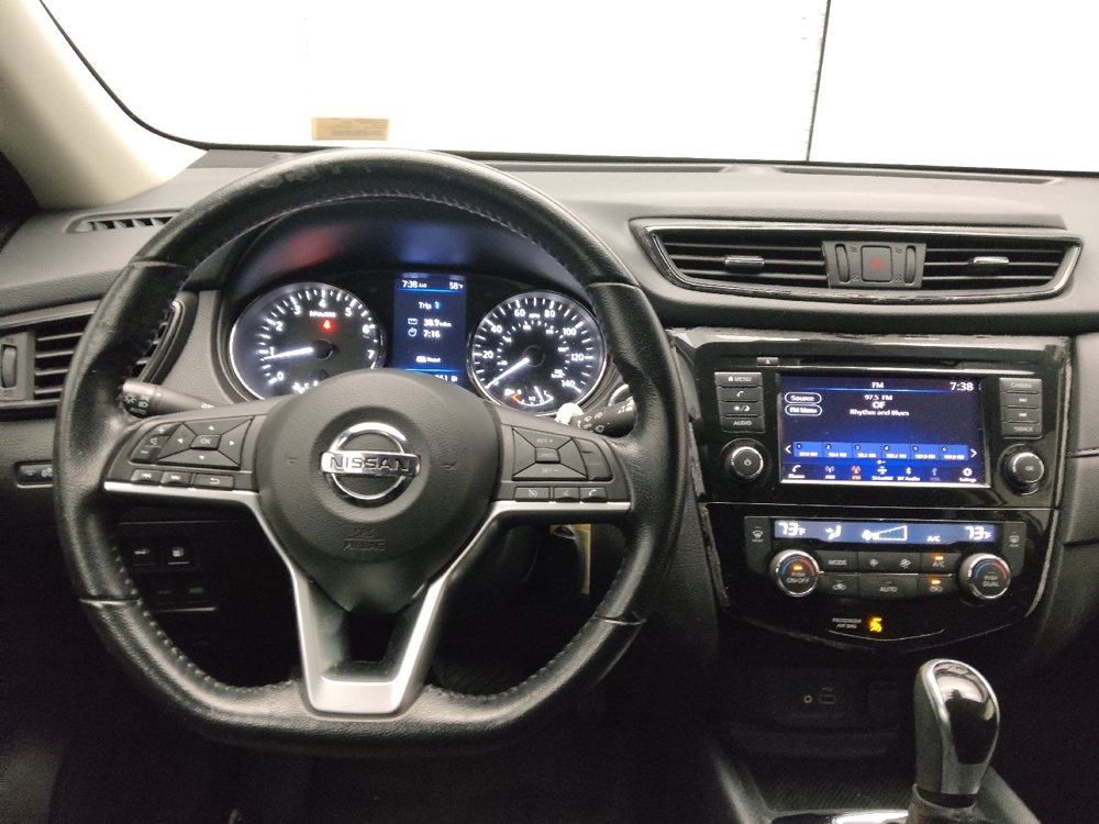 2020 Nissan Rogue SV - Photo 17