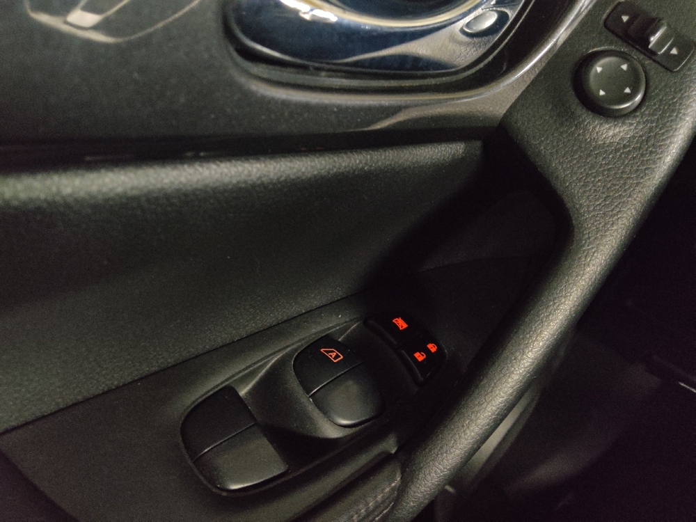 2020 Nissan Rogue SV - Photo 21