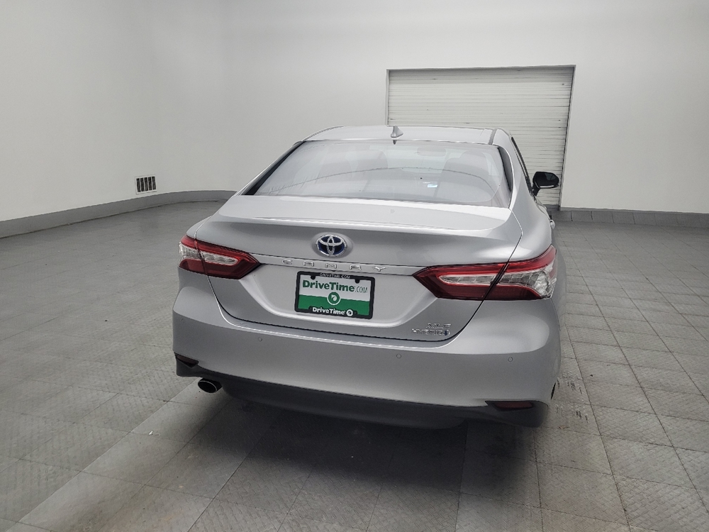 2018 Toyota Camry XLE Hybrid - Photo 6