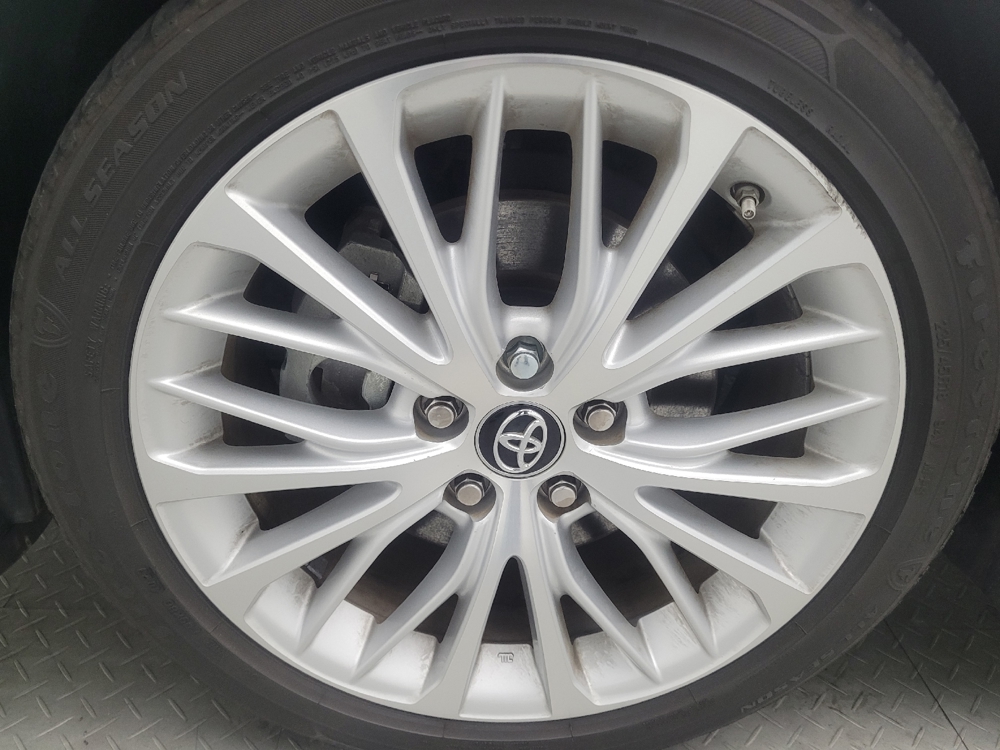 2018 Toyota Camry XLE Hybrid - Photo 24