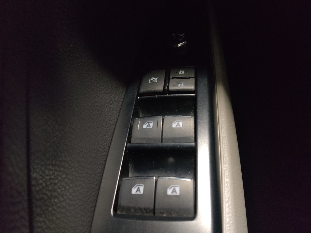 2018 Toyota Camry XLE Hybrid - Photo 21