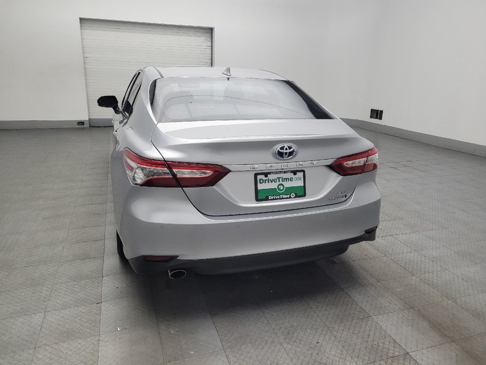 2018 Toyota Camry XLE Hybrid - Photo 5