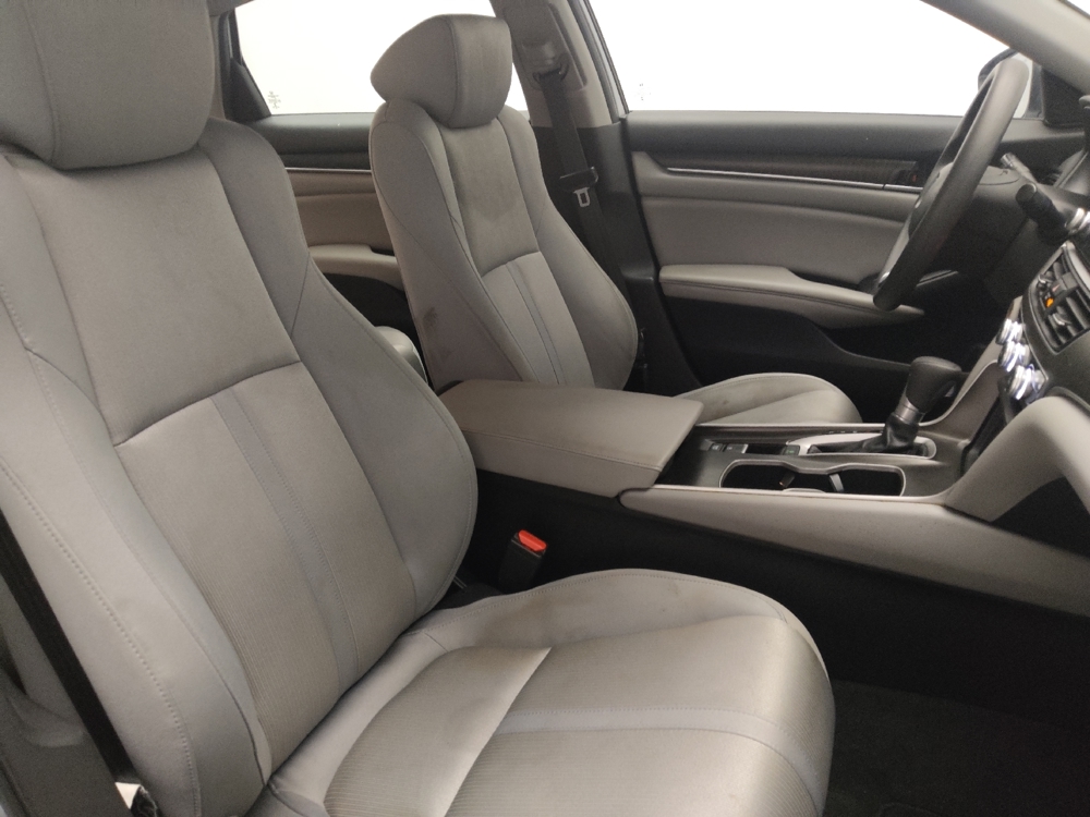 2019 Honda Accord EX - Photo 16
