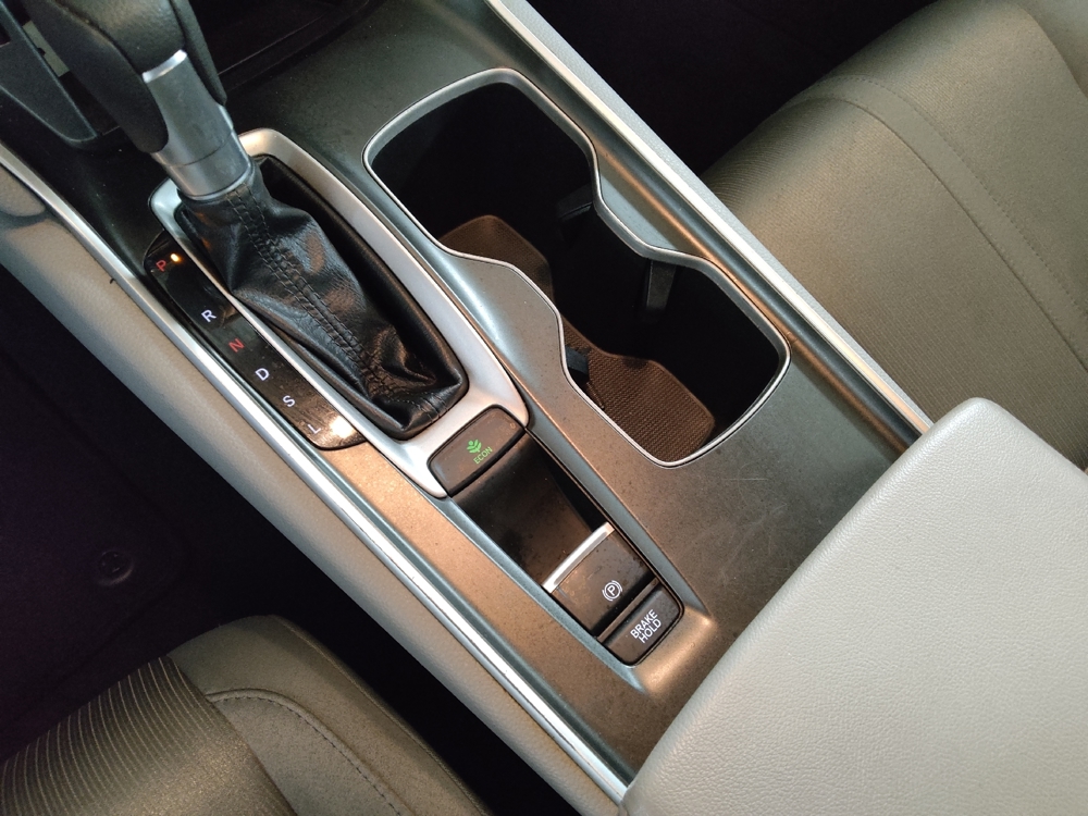 2019 Honda Accord EX - Photo 20