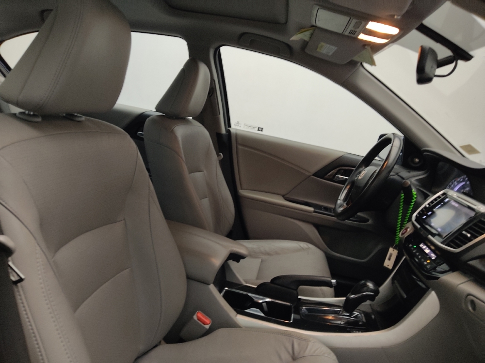 2017 Honda Accord EX-L - Photo 16