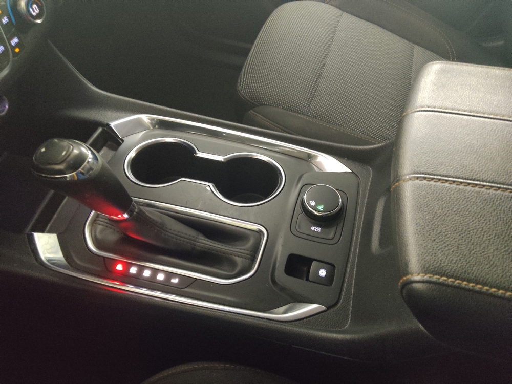 2019 Chevrolet Traverse LS - Photo 20