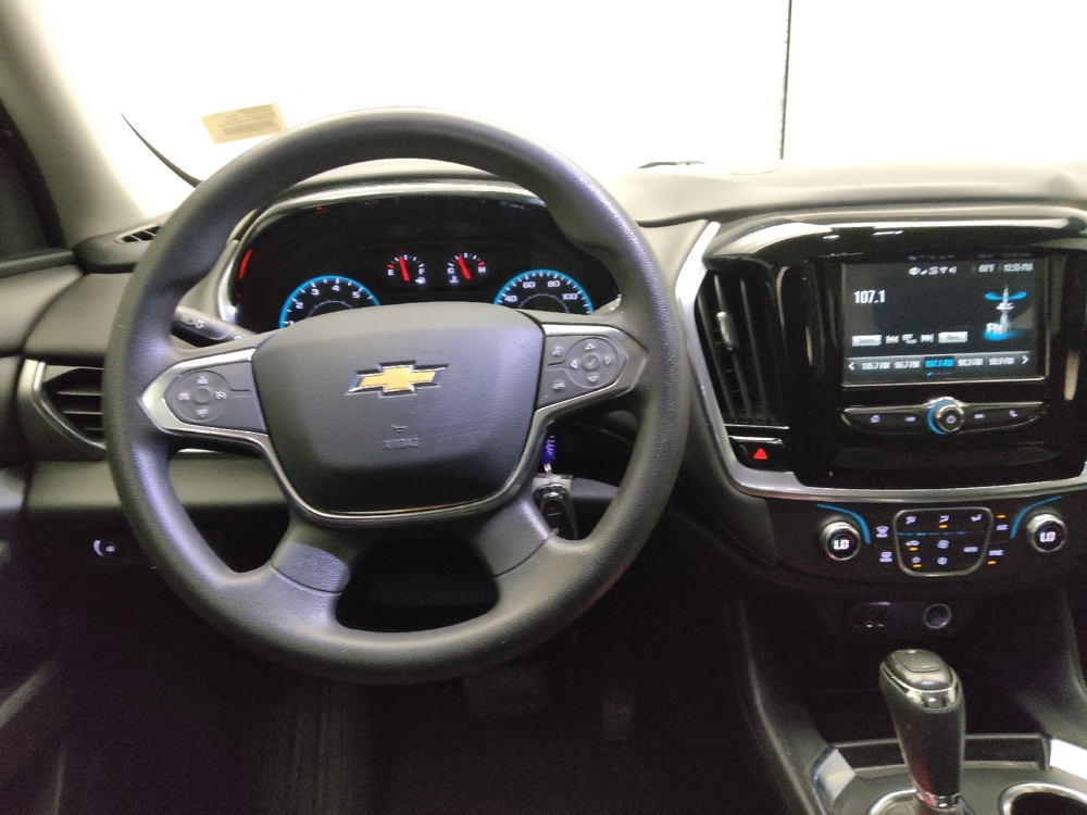 2019 Chevrolet Traverse LS - Photo 17