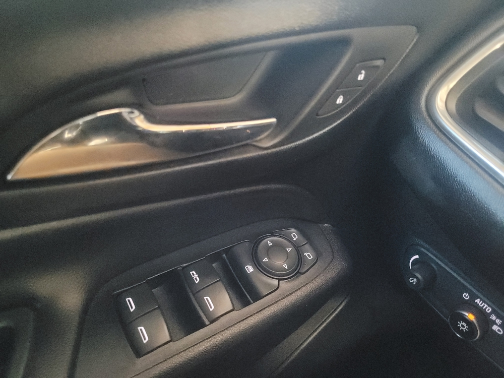2019 Chevrolet Equinox LT - Photo 21