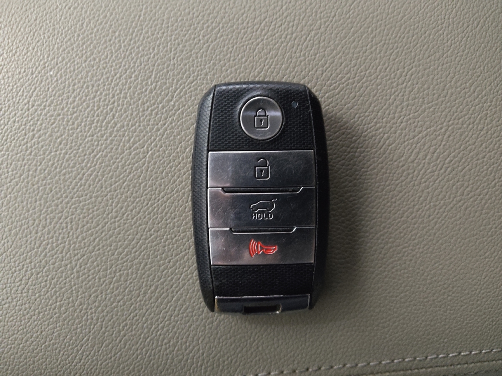 2020 Kia Sportage EX - Photo 25
