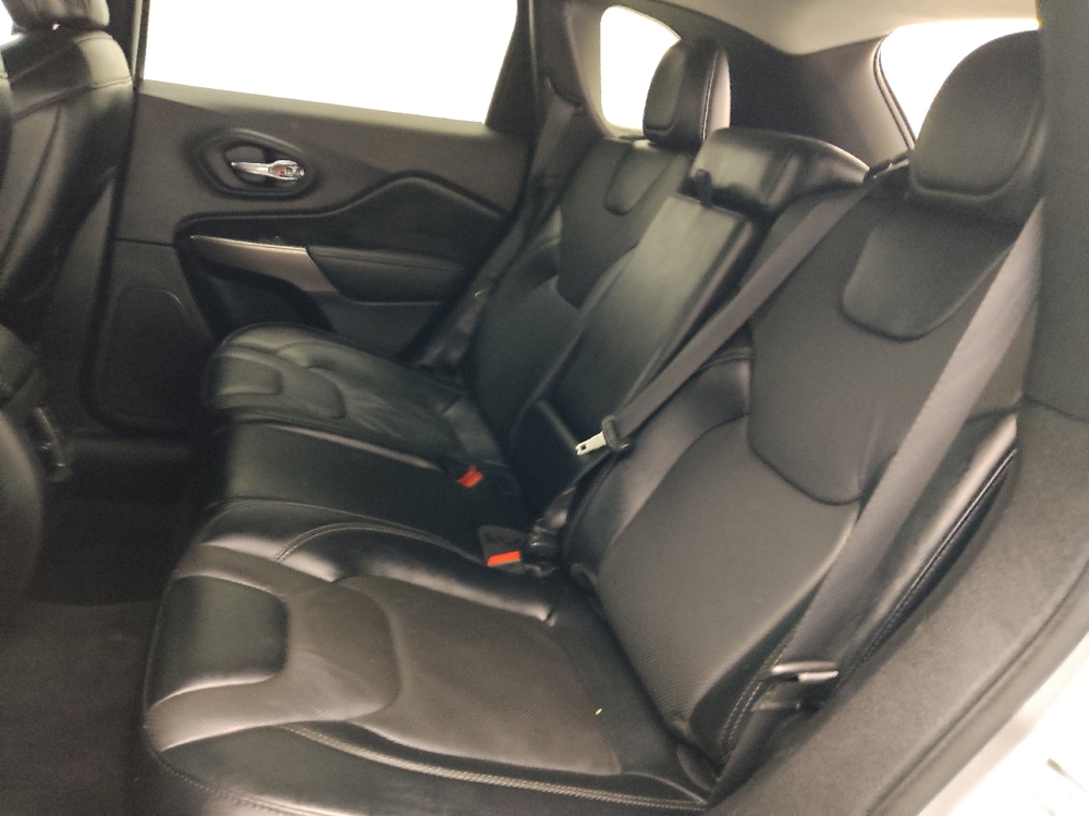 2022 Jeep Cherokee Latitude Lux - Photo 14