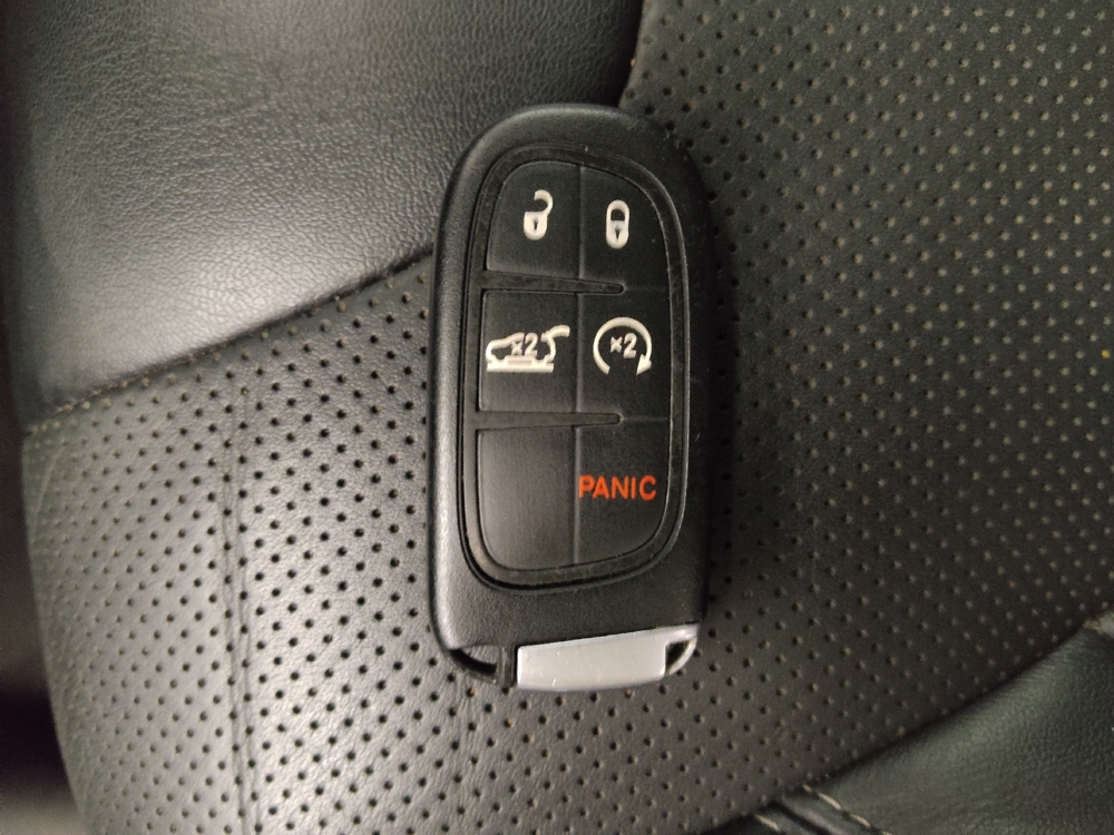 2022 Jeep Cherokee Latitude Lux - Photo 25