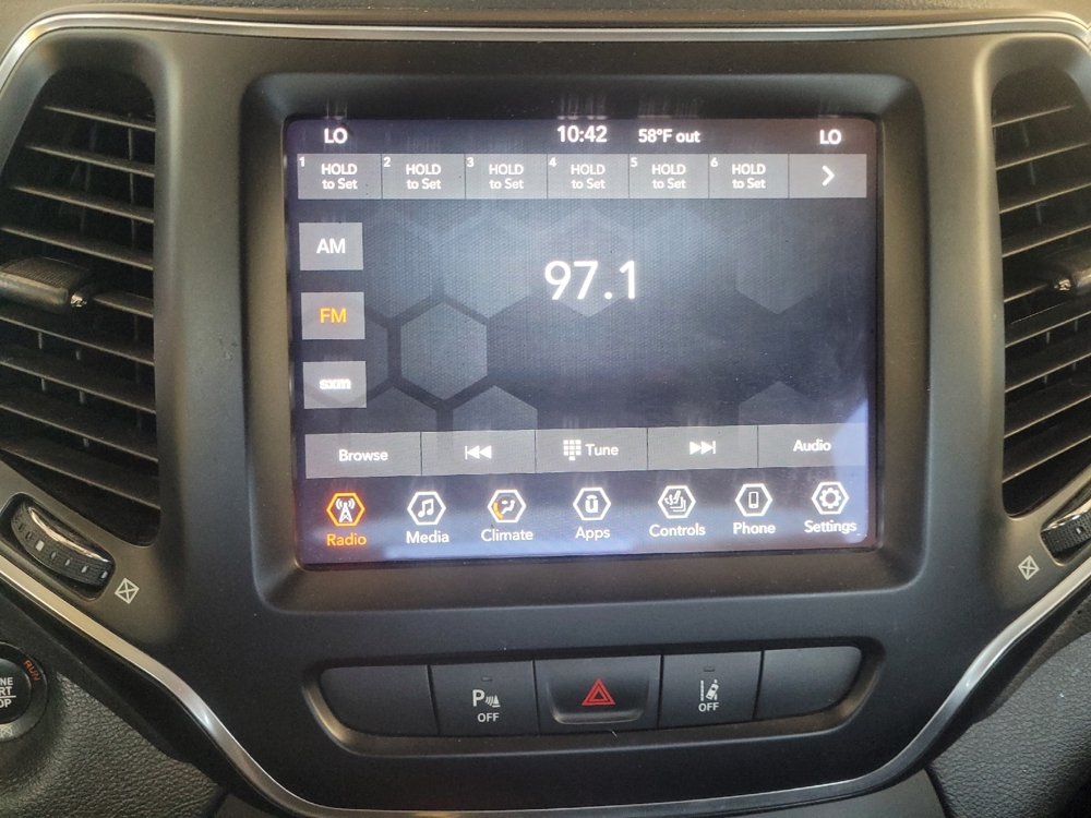 2022 Jeep Cherokee Latitude Lux - Photo 19