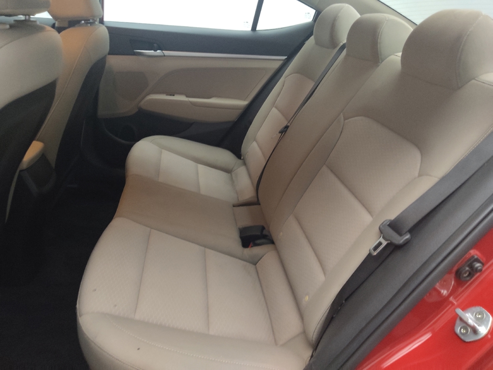 2020 Hyundai Elantra SE - Photo 14