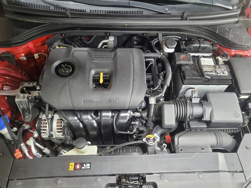 2020 Hyundai Elantra SE - Photo 23