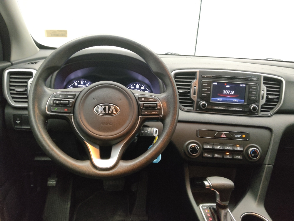 2018 Kia Sportage LX - Photo 17
