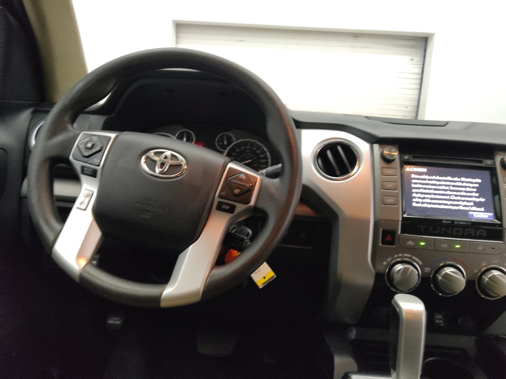 2015 Toyota Tundra SR5 - Photo 17