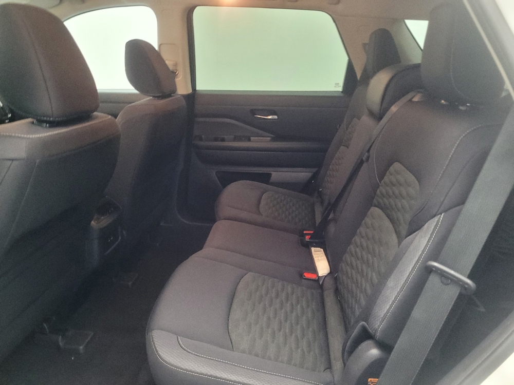 2022 Nissan Pathfinder S - Photo 14
