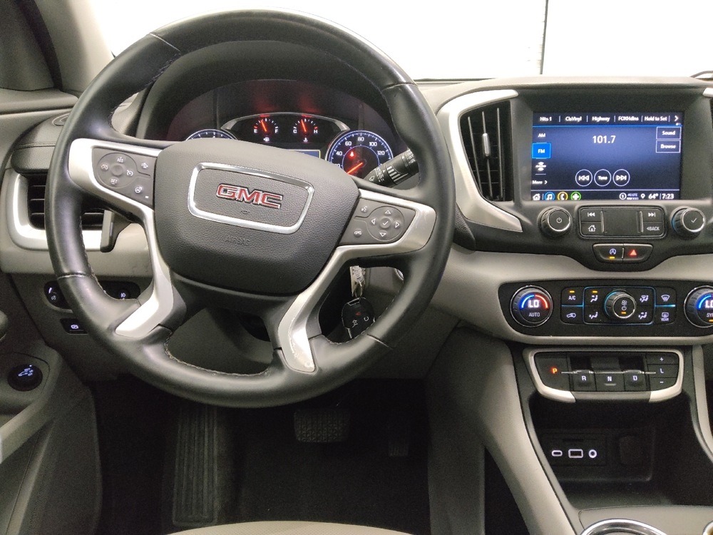 2024 GMC Terrain SLT - Photo 17