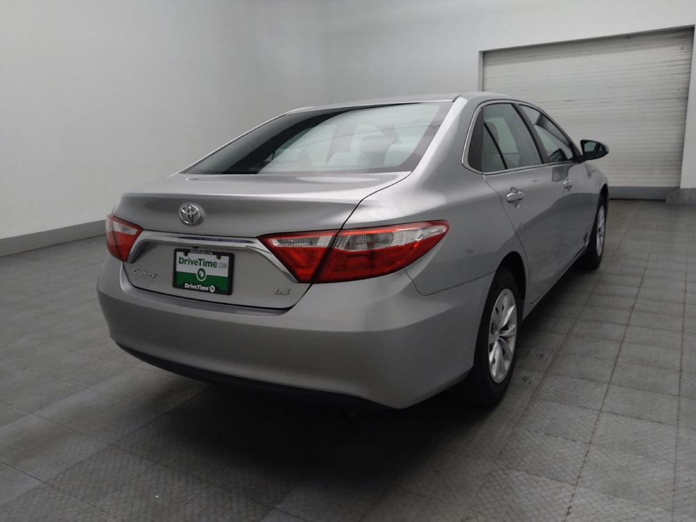 2017 Toyota Camry LE - Photo 7