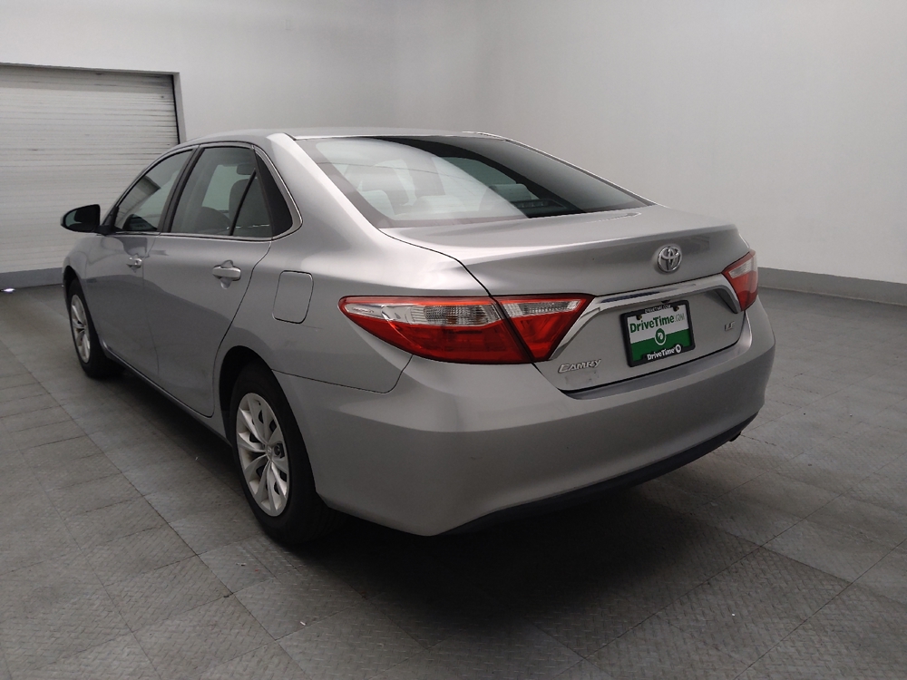 2017 Toyota Camry LE - Photo 4